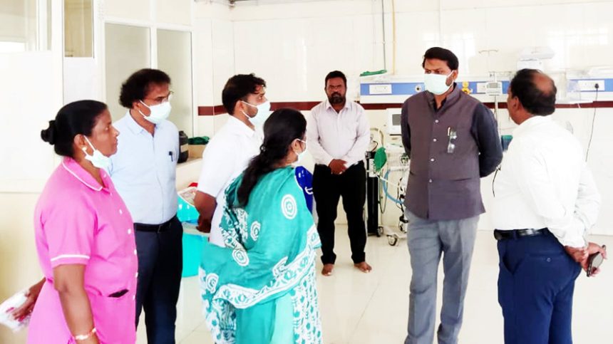 ತಾಯಿ, ಮಕ್ಕಳ ಆಸ್ಪತ್ರೆಗೆ ಜಿಪಂ ಸಿಇಓ ಈಶ್ವರ ಕಾಂದೂ ದಿಢೀರ್ ಭೇಟಿ; ಪರಿಶೀಲನೆ