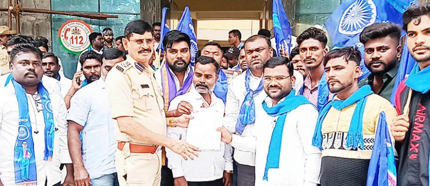 ಕೊಲೆ ಆರೋಪಿಗಳ ಶೀಘ್ರ ಬಂಧಿಸಲು ಭೀಮ್ ಆರ್ಮಿ ಆಗ್ರಹ