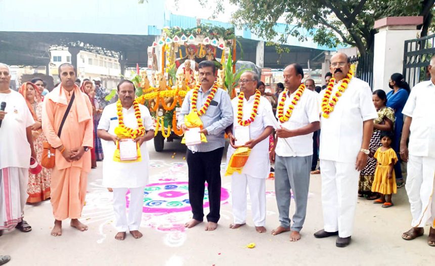 ರಾಯಚೂರು : ಇಸ್ಕಾನ್ ಮಂಡಳಿಯಿಂದ ಶೋಭಾಯಾತ್ರೆ