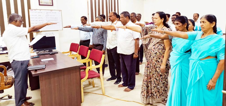 ರಾಯಚೂರು: ವಿವಿಧ ಕಚೇರಿಗಳಲ್ಲಿ ಮಾನವ ಹಕ್ಕುಗಳ ದಿನಾಚರಣೆಯ ಪ್ರತಿಜ್ಞಾವಿಧಿ ಬೋಧನೆ