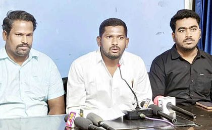 ರಸ್ತೆ ವಿಭಜಕದಲ್ಲಿ ಬೆಳೆದ ಕೋನೋಕಾರ್ಪಸ್ ಗಿಡಕಿತ್ತು ಹಾಕಿ – ವಿನಾಯಕ್