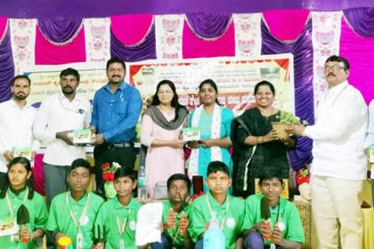 ದುಗನೂರಿನ ಸರ್ಕಾರಿ ಮಾದರಿ ಹಿರಿಯ ಪ್ರಾಥಮಿಕ ಶಾಲೆಗೆ ಕೃಷಿ ವಿಜ್ಞಾನಿಗಳ ತಂಡ ಭೇಟಿ