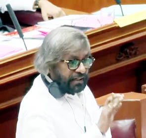 ವಿಧಾನ ಪರಿಷತ್‌ನಲ್ಲಿ ಸದಸ್ಯರ ಪ್ರಶ್ನೆಗೆ ಉತ್ತರಿಸಿದ ಸಚಿವರು ರಾಜ್ಯದಲ್ಲಿ 6395 ಆನೆ, 563 ಹುಲಿಗಳು : ಸಚಿವ ಈಶ್ವರ್ ಖಂಡ್ರೆ