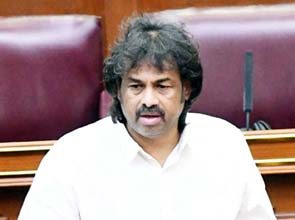 ವಿಧಾನಸಭೆಯಲ್ಲಿ ಸಚಿವ ಮಧು ಬಂಗಾರಪ್ಪ ವಿಶ್ವಾಾಸ ಮುಂದಿನ ಶೈಕ್ಷಣಿಕ ವರ್ಷದೊಳಗೆ 11 ಸಾವಿರ ಶಿಕ್ಷಕರ ನೇಮಕಾತಿ ಪೂರ್ಣ