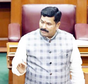 ವಿಶೇಷ ಕಾರ್ಯಕ್ರಮಗಳ ಆಯೋಜನೆ – ಸಚಿವ ಶಿವರಾಜ್ ತಂಗಡಗಿ ಪ.ಜಾತಿ, ಪ.ಪಂಗಡದ ಕಲಾವಿದರಿಗೆ ಪ್ರೋತ್ಸಾಹ