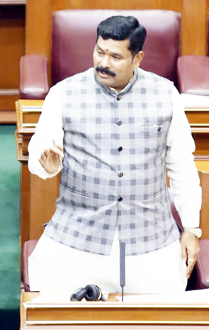 ವಿಶೇಷ ಕಾರ್ಯಕ್ರಮಗಳ ಆಯೋಜನೆ – ಸಚಿವ ಶಿವರಾಜ್ ತಂಗಡಗಿ ಪ.ಜಾತಿ, ಪ.ಪಂಗಡದ ಕಲಾವಿದರಿಗೆ ಪ್ರೋತ್ಸಾಹ