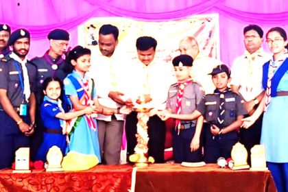 ವಿಭಾಗ ಮಟ್ಟದ ಗೀತಗಾಯನ ಸ್ಪರ್ಧೆ ಮಾನವೀಯ ವೌಲ್ಯ ಬೆಳೆಸುವಲ್ಲಿ ಸ್ಕೌಟ್‌ಸ್‌‌, ಗೈಡ್‌ಸ್‌ ಸಹಕಾರಿ – ಸುರೇಶ ವರ್ಮಾ