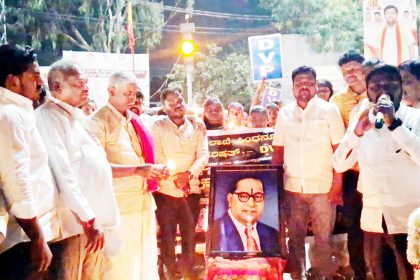 ಅಂಬೇಡ್ಕರ್‌ರವರ ಪರಿನಿರ್ವಾಣ ದಿನ : ಕ್ಯಾಾಂಡಲ್ ಮಾರ್ಚ್