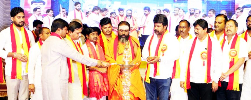 ಕರವೇ ಹೋರಾಟ, ಸಾಮಾಜಿಕ ಜವಾಬ್ದಾಾರಿ ಶ್ಲಾಾಘನೀಯ: ಪಾಲನಳ್ಳಿ ಶ್ರೀ ಬರುವ ಮಾರ್ಚ್‌ನೊಳಗೆ ಅದ್ದೂರಿಯಾಗಿ ಯಾದಗಿರಿ ಜಿಲ್ಲಾ ಉತ್ಸವ ಆಯೋಜನೆ: ಮಾಜಿ ಸಚಿವ ರಾಜೂಗೌಡ ಘೋಷಣೆ