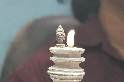 ಅಕ್ಕಿ ಕಾಳಿನಷ್ಟು ಗವಿಸಿದ್ದೇಶನ ಗದ್ದುಗೆ, ಮೂರ್ತಿ ಕಲಾವಿದನ ಕೈಚಳಕಕ್ಕೆ ಮೆಚ್ಚುಗೆ