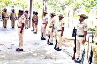 ಮಸ್ಕಿ, ಮುದಗಲ್ ಪೊಲೀಸ್ ಠಾಣೆಗೆ ನೂತನ ಎಸ್‌ಪಿ ಭೇಟಿ
