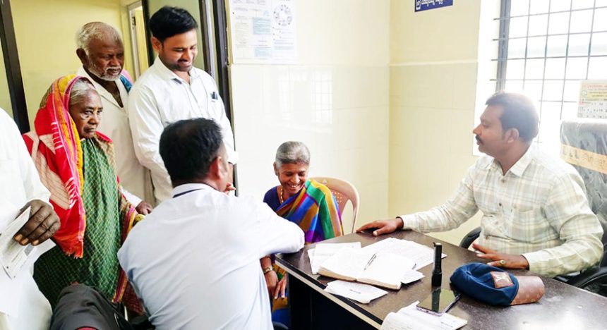 ತೋರಣದಿನ್ನಿ: ಉಚಿತ ಕಣ್ಣಿನ ತಪಾಸಣೆ ಶಿಬಿರ