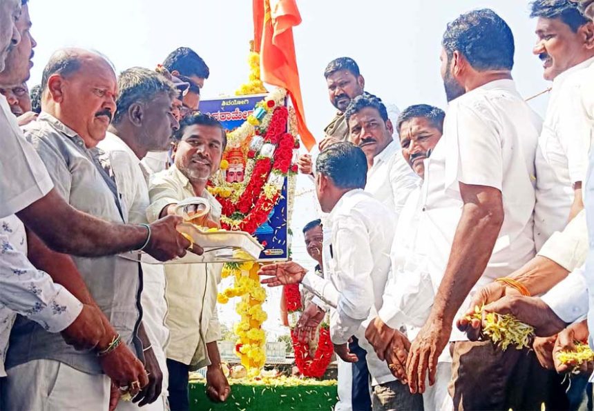 ಸಿದ್ಧರಾಮೇಶ್ವರರ ತತ್ವಾದರ್ಶದಿಂದ ಆದರ್ಶ ಜೀವನ ಸಾಧ್ಯ – ಶಾಸಕ ತುರುವಿಹಾಳ