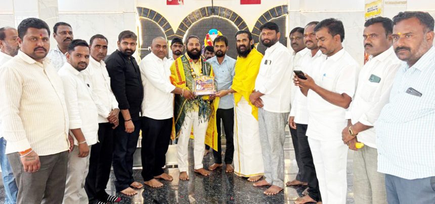 ಅರಳಿಬೆಂಚಿ ಸರ್ಕಾರಿ ಶಾಲೆಗೆ ಜಾಗ ಮಂಜೂರು, ಮಲ್ಲಿಕಾರ್ಜುನ ಗೌಡಗೆ ಸನ್ಮಾನ