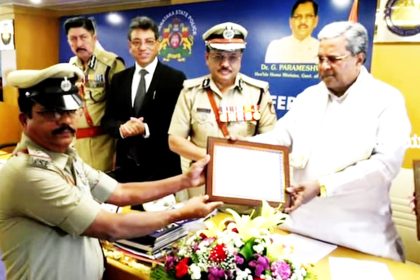 ಕವಿತಾಳ ಠಾಣೆ ಪಿಎಸ್‌ಐಗೆ ಮುಖ್ಯಮಂತ್ರಿಯಿಂದ ಪ್ರಮಾಣ ಪತ್ರ ವಿತರಣೆ