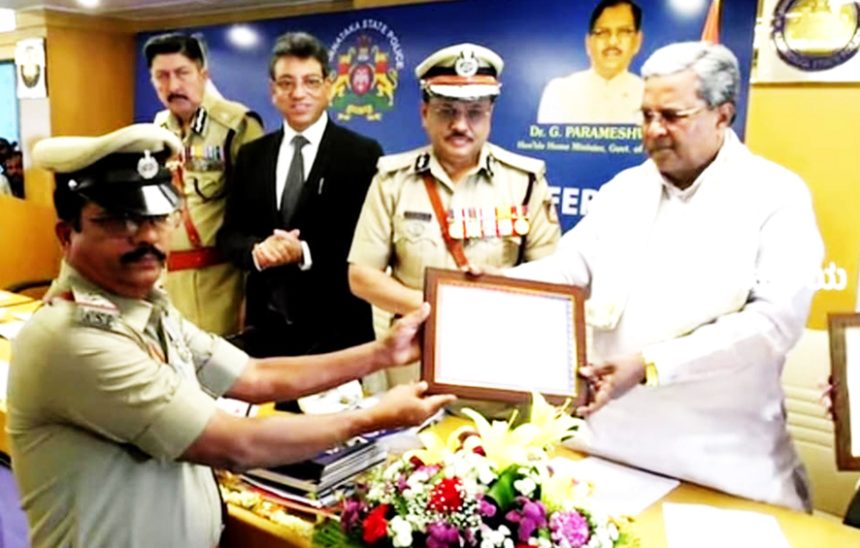 ಕವಿತಾಳ ಠಾಣೆ ಪಿಎಸ್‌ಐಗೆ ಮುಖ್ಯಮಂತ್ರಿಯಿಂದ ಪ್ರಮಾಣ ಪತ್ರ ವಿತರಣೆ