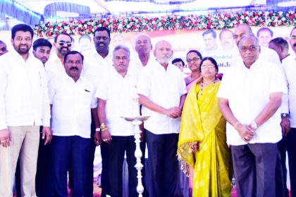 ಕೊಪ್ಪಳ ನಗರಾಭಿವೃದ್ಧಿಗೆ ಆದ್ಯತೆ ಕೊಡಲಿ : ಹಿಟ್ನಾಳ