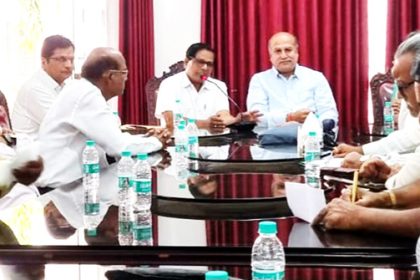 ಕೇಂದ್ರ ಬಜೆಟ್ ಕಕ ಹೋರಾಟ ಸಮಿತಿ ದುಂಡು ಮೇಜಿನ ಸಭೆ ಕಕ ಭಾಗಕ್ಕೆ ನಿಜತಾಯಿ ಧೋರಣೆ ಅನುಸರಿಸಲು ಒತ್ತಾಯ