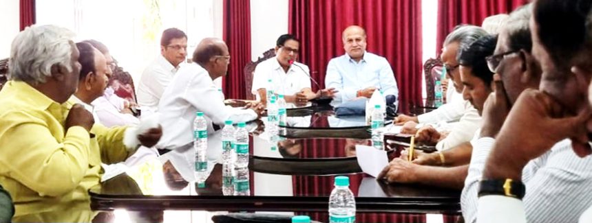 ಕೇಂದ್ರ ಬಜೆಟ್ ಕಕ ಹೋರಾಟ ಸಮಿತಿ ದುಂಡು ಮೇಜಿನ ಸಭೆ ಕಕ ಭಾಗಕ್ಕೆ ನಿಜತಾಯಿ ಧೋರಣೆ ಅನುಸರಿಸಲು ಒತ್ತಾಯ