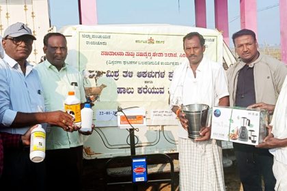 ತಾತಪ್ಪ ಕ್ಯಾಾಂಪಿನಲ್ಲಿ ಮಿಶ್ರತಳಿ ಆಕಳ ಹಾಲು ಕರೆಯುವ ಸ್ಪರ್ಧೆ