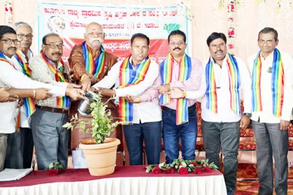 ಪ್ಯಾಕ್‌ಸ್‌ ನೌಕರರ ಕಲ್ಬುರ್ಗಿ ಪ್ರಾಾಂತ್ಯದ ಸಂಘಟನಾ ಸಭೆ, ಜಿಲ್ಲಾ ಪದಾಧಿಕಾರಿಗಳ ಪದಗ್ರಹಣ ಕಾರ್ಯಕ್ರಮ ಸಂಘಟನೆಯಿಂದ ಸೌಲಭ್ಯ ಪಡೆದುಕೊಳ್ಳಲು ಸಾಧ್ಯ – ಡಿ.ಎಸ್.ಬಡಗಿಗೌಡರ್