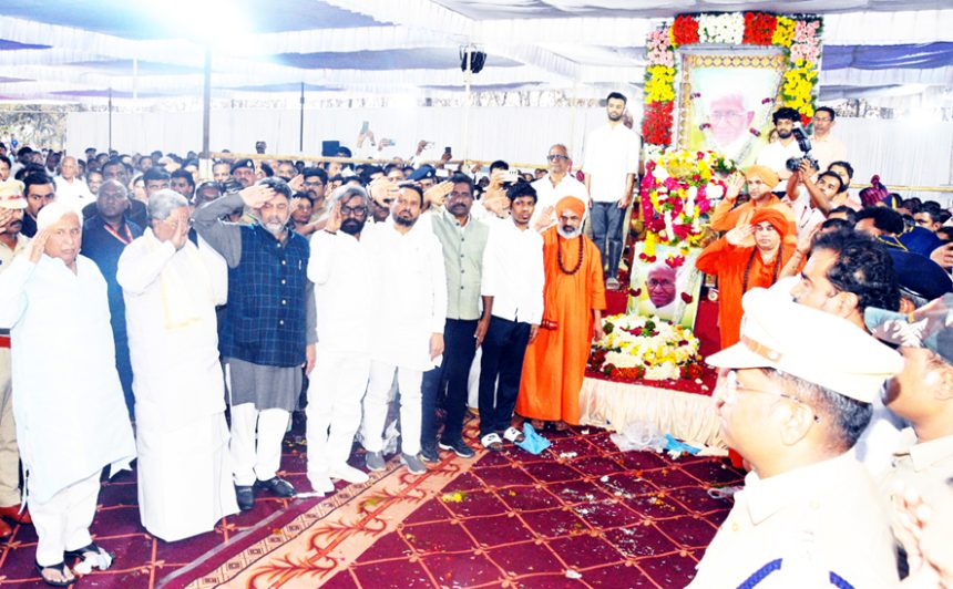 ಶತಾಯುಷಿ ಖಂಡ್ರೆ ಹುಟ್ಟೂರಲ್ಲಿ ನೀರವ ಮೌನ