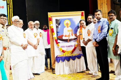 ನಿಜಶರಣ ಅಂಬಿಗರ ಚೌಡಯ್ಯನವರ ಜಯಂತಿ, ಮಾಲಾರ್ಪಣೆ ಶರಣರ ನಿಷ್ಠುರತೆ, ಜೀವನ ಮೌಲ್ಯ ನಮ್ಮ ಬದುಕಿನ ಭಾಗವಾಗಲಿ – ಬೋಸರಾಜ್