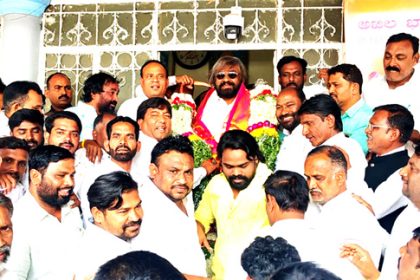 ಮಹಾಸಭೆ ನೂತನ ಅಧ್ಯಕ್ಷ ಖಂಡ್ರೆಗೆ ದಲಿತಪರ ಮುಖಂಡರಿಂದ ಸನ್ಮಾನ