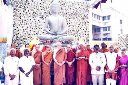 ಗೌತಮ ಬುದ್ಧನ ಏಕಶಿಲಾ ಮೂರ್ತಿ ಅನಾವರಣ