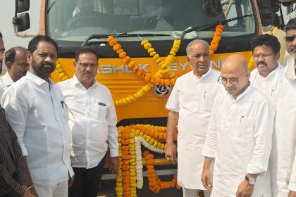 ರಾಯಚೂರು ಮಹಾನಗರ ಪಾಲಿಕೆ ಖರೀದಿಸಿದ ಸ್ವಚ್ಛತಾ ವಾಹನಗಳಿಗೆ ಸಚಿವರಿಂದ ಚಾಲನೆ
