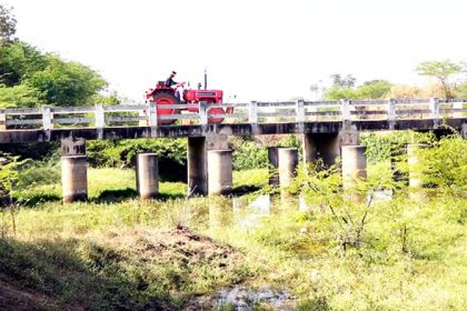 ಮಂಗಳೂರು ಬ್ರಿಡ್‌ಜ್‌ ಕಂ ಬ್ಯಾಾರೇಜ್‌ಗೆ ಕ್ರಸ್‌ಟ್‌ ಗೇಟ್ ಕೂಡಿಸಲು 2 ವರ್ಷ ಬೇಕಾ? ಕಳ್ಳತನವಾಗಿದ್ದ ಕ್ರಸ್‌ಟ್‌‌ಗೇಟ್ ಅಳವಡಿಸಲು ಮೀನಾಮೇಷ