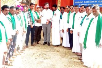 ಬಲದಂಡೆ ಉಪಕಾಲುವೆ ಸ್ಕಾಡಗೇಟ್ ಅವೈಜ್ಞಾನಿಕ ಅಳವಡಿಕೆ ತಡೆಯಲು ರೈತರ ಒತ್ತಾಯ