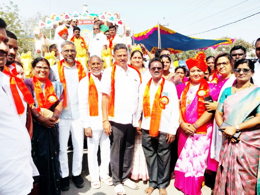 ಜಿಲ್ಲಾಡಳಿತದಿಂದ ಸವಿತಾ ಮಹರ್ಷಿ ಜಯಂತಿ ಸವಿತಾ ಮಹರ್ಷಿಗಳ ತತ್ವಾದರ್ಶಗಳನ್ನು ಅಳವಡಿಸಿಕೊಳ್ಳಲು ಸಾಹಿತಿ ವೀರ ಹನುಮಾನ್ ಸಲಹೆ