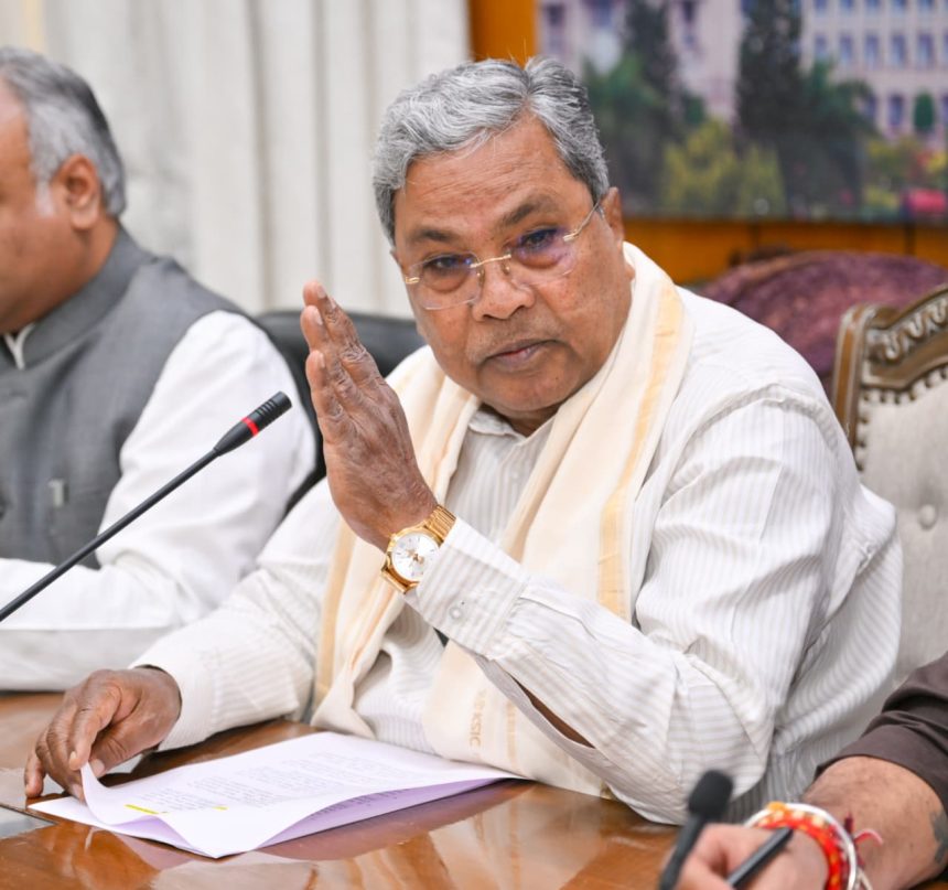 ಉದ್ಯೋೋಗ ಖಾತ್ರಿಿ ಬದಲಿಸಿ ವಿಬಿ ಜಿ ರಾಮ್ ಜಿ ಹೆಸರಿನಲ್ಲಿ ಹೊಸ ಕಾಯ್ದೆೆ ಜಾರಿ ಸರ್ವಾಧಿಕಾರಿ ಧೋರಣೆ ಮನರೇಗಾ ಮೊದಲಿನಂತೆ ಮರುಸ್ಥಾಾಪಿಸಲಿ: ಸಿದ್ದರಾಮಯ್ಯ ಆಗ್ರಹ