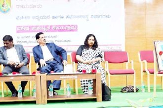 ಆದಿಕವಿ ಶ್ರೀ ಮಹರ್ಷಿ ವಾಲ್ಮೀಕಿ ವಿಶ್ವವಿದ್ಯಾನಿಲಯದ ಉಪನ್ಯಾಸದಲ್ಲಿ ಚಿಂತಕಿ ಡಾ. ಸಬಿತಾ ಬನ್ನಾಡಿ ಅಭಿಮತ ಅಧಿಕಾರ, ಅವಕಾಶದ ಸಮಾನ ಹಂಚಿಕೆಯಾಗಲಿ