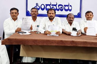 ಹಂಪನಗೌಡ ಬಾದರ್ಲಿ ದಲಿತ ವಿರೋಧಿಯಲ್ಲ ಪಕ್ಷ ಸಂಘಟನೆ ಬಗ್ಗೆ ಮಾತನಾಡುವ ನೈತಿಕತೆ ಬಸನಗೌಡರಿಗಿಲ್ಲ. ಬಸನಗೌಡ ಬಾದರ್ಲಿ ಅನನುಭವಿ ರಾಜಕಾರಣಿ – ಅಶೋಕ ಉಮಲೂಟಿ