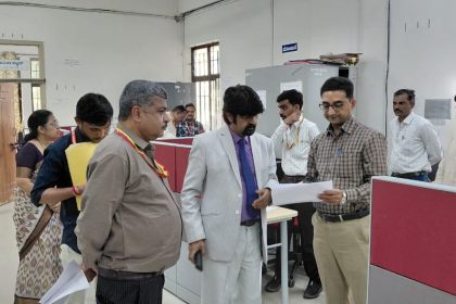 ಯಾದಗಿರಿಯಲ್ಲಿ   ವಿವಿಧ ಕಡೆ ಲೋಕಾಯುಕ್ತ ಅಧಿಕಾರಿಗಳ ಅನಿರೀಕ್ಷಿತ ಭೇಟಿ ಅಧಿಕಾರಿಗಳು ತರಾಟೆಗೆ, ಕ್ರಮಗಳ ಸಮಗ್ರ ವರದಿ ನೀಡಲು ಸೂಚನೆ