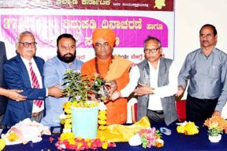 ಕಲಂ 371ಜೆ ಸಮಗ್ರ ಅನುಷ್ಠಾಾನ ವಿಚಾರ ಸಂಕಿರಣ ಸೌಲಭ್ಯಗಳಿಗಾಗಿ ಹೋರಾಟದ ಅಗತ್ಯವಿದೆ: ಡಾ. ಬಸವರಾಜ ಕಮಕನೂರ