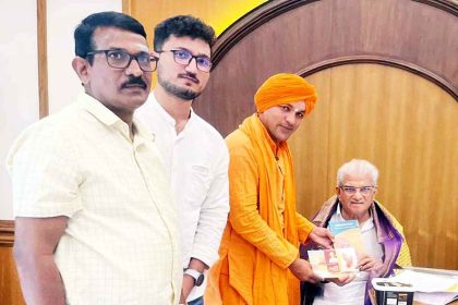 ಪಟ್ಟದ್ದೇವರ ಅಮೃತ ಮಹೋತ್ಸವ ಧರ್ಮಾಧಿಕಾರಿ ವೀರೇಂದ್ರ ಹೆಗ್ಗಡೆಗೆ ಆಹ್ವಾನ