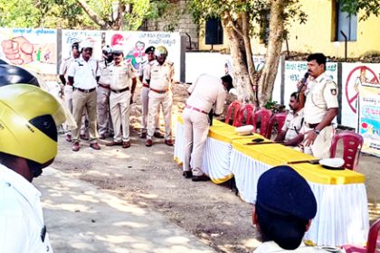 ರಸ್ತೆ ಸುರಕ್ಷತಾ ನಿಯಮ ಪಾಲನೆಗೆ ಡಿವೈಎಸ್‌ಪಿ ಸಲಹೆ