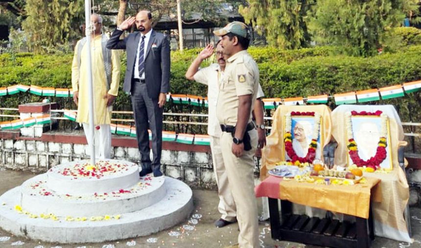 ಪ್ರಜಾಪ್ರಭುತ್ವ ಗಟ್ಟಿಗೊಳಿಸಲು ಸಂವಿಧಾನ ಮುಖ್ಯ : ಬಿ.ವೆಂಕಟಸಿಂಗ್