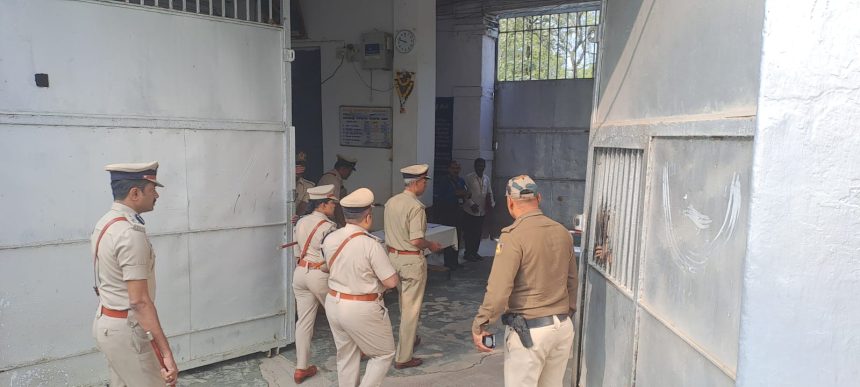 ಕಾರಾಗೃಹಕ್ಕೆೆ ಡಿಜಿಪಿ ಅಲೋಕ್ ಕುಮಾರ್ ಭೇಟಿ, ಪರಿಶೀಲನೆ