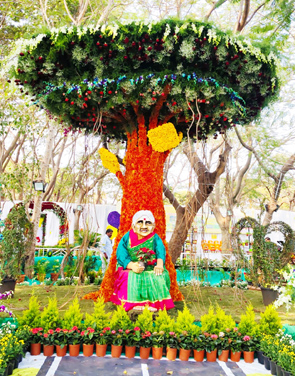 ಗಮನ ಸೆಳೆಯುತ್ತಿರುವ ಗವಿಮಠದ ಜಾತ್ರೆಯಲ್ಲಿ ಲಪುಷ್ಪ ಪ್ರದರ್ಶನ