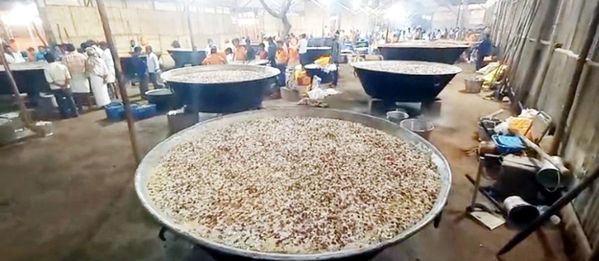 ಗವಿಮಠದ ಜಾತ್ರೆಗೆ ಇಂದು ತೆರೆ ಹುಗ್ಗಿ ಉಂಡ ಲಕ್ಷಾಾಂತರ ಭಕ್ತರು