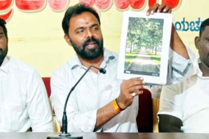 ಮಾನ್ವಿ : ಕೋನಾಪುರಪೇಟೆ, ಅಂಬೇಡ್ಕರ್ ನಗರ ಅಭಿವೃದ್ಧಿಿಗಾಗಿ ಒತ್ತಾಯಿಸಿ ಜ.12 ರಂದು ಉಪವಾಸ ಧರಣಿ – ಗುರುರಾಜ ನಾಗಲಾಪುರ