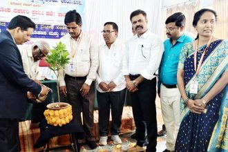 ಇತಿಹಾಸ ವಿವಿಧ ಆಯಾಮಗಳಿಂದ ಗುರುತಿಸಬೇಕು -ಕುಲಪತಿ ಪ್ರೊ. ಶಿವಾನಂದ ಕೆಳಗಿನಮನಿ