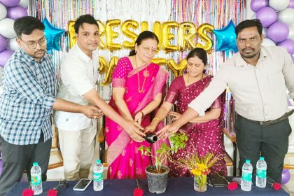 ವಾಲ್ಮೀಕಿ ವಿವಿ : ಇಂಗ್ಲಿಷ್ ವಿಭಾಗದಲ್ಲಿ ಸ್ವಾಗತ ಕಾರ್ಯಕ್ರಮ ಇಂಗ್ಲಿಷ್ ಸಂವಹನ ಕೌಶಲ್ಯ ಕಲಿಕೆ ಅಗತ್ಯ : ಪ್ರೊ.ಪಾರ್ವತಿ