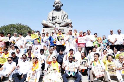 ರಾಜ್ಯಪಾಲರೊಂದಿಗೆ ಅನುಚಿತ ವರ್ತನೆ, ಅಬಕಾರಿ ಲಂಚ ಪ್ರಕರಣ : ಪ್ರತಿಪಕ್ಷಗಳ ಜಂಟಿ ಹೋರಾಟ