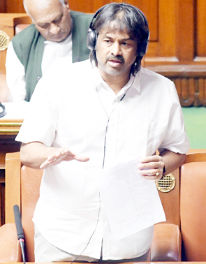 ಶಾಲೆಗಳಲ್ಲಿ ಶೌಚಾಲಯ ನಿರ್ಮಾಣಕ್ಕೆ ಅನುದಾನ ಬಿಡುಗಡೆ: ಮಧು ಬಂಗಾರಪ್ಪ