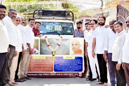 ತಿಂಥಿಣಿ ಕನಕಗುರು ಪೀಠಕ್ಕೆ 9 ಕ್ವಿಿಂಟಾಲ್ ಅಕ್ಕಿ ದೇಣಿಗೆ